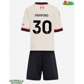 Liverpool Jeremie Frimpong #30 Bortaställ Barn 2025-26 Kortärmad (+ Korta byxor)